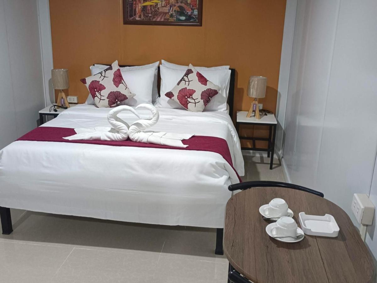 Happy Daze Hotel Tagum Esterno foto