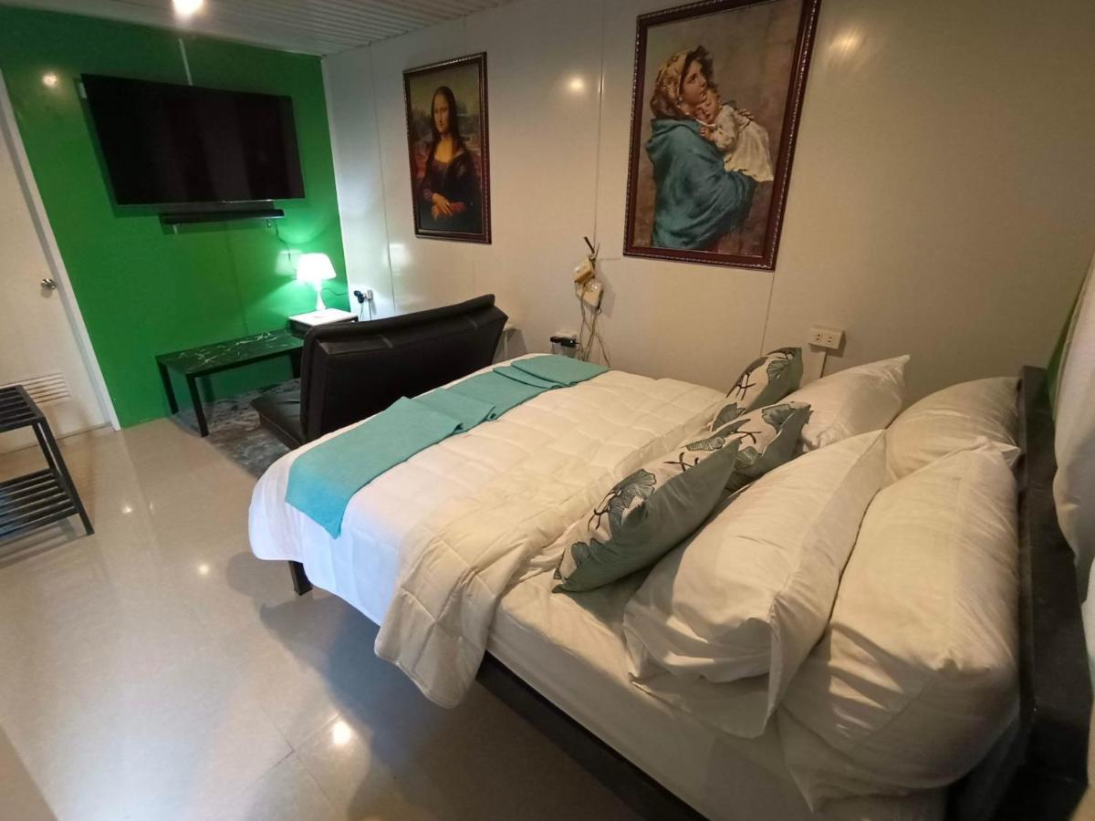 Happy Daze Hotel Tagum Esterno foto